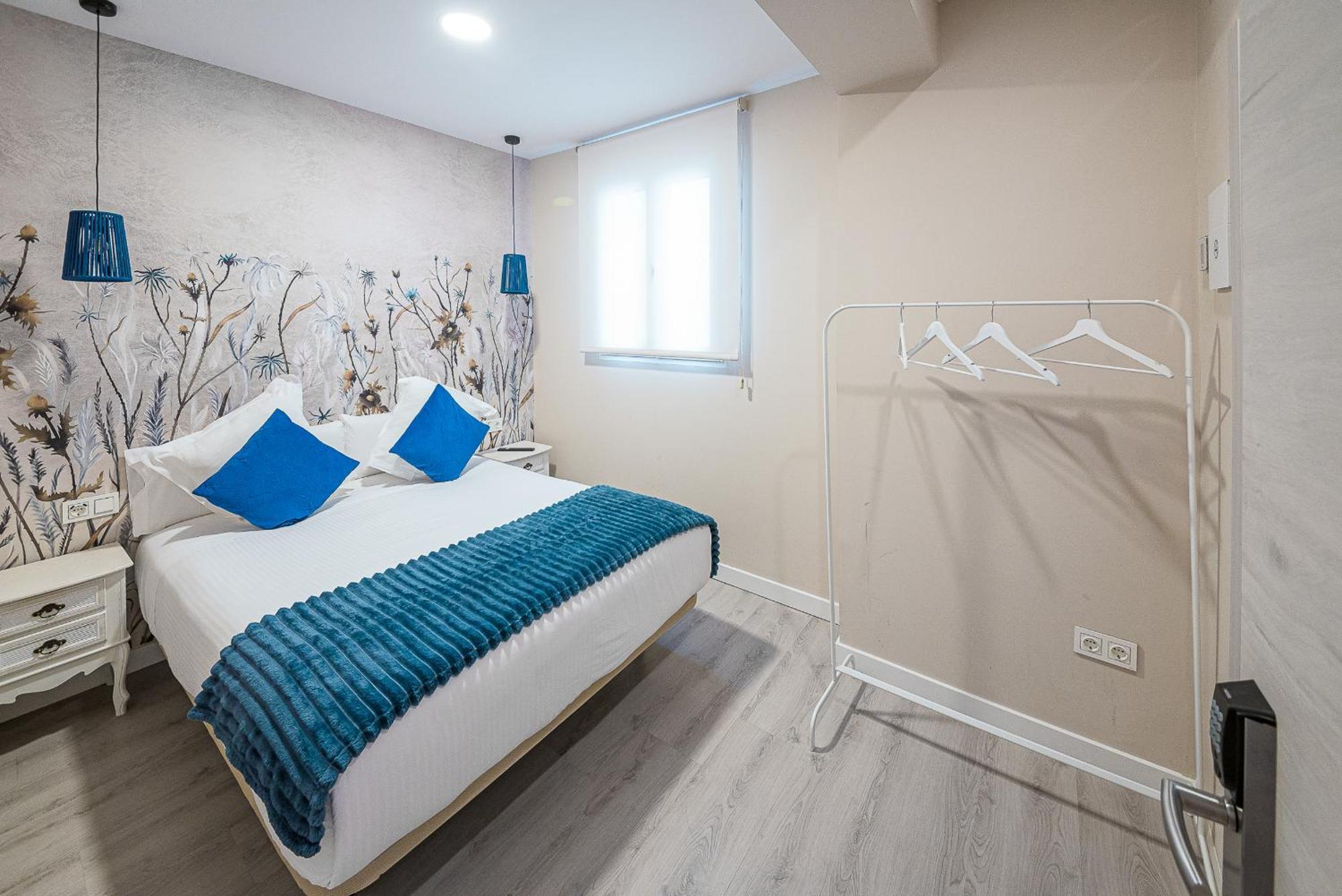 Hostal Plaza Boutique (Adults Only) Сарагоса Экстерьер фото