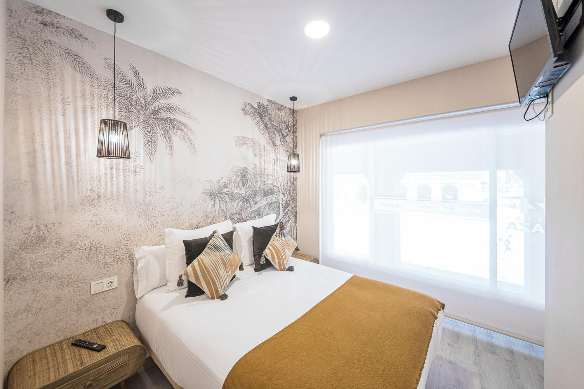 Hostal Plaza Boutique (Adults Only) Сарагоса Экстерьер фото